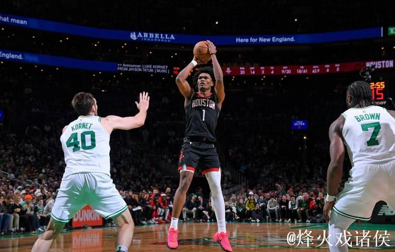 阿门半场手感欠佳,7投2中砍下6分7篮板4助攻 阿门半场手感欠佳,7投2中砍下6分7篮板4助攻